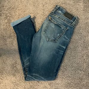 Buckle Black Straight 27R